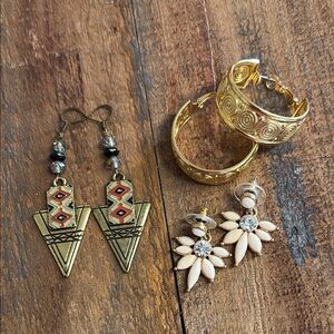 Bundle of 3 pair of Pierced earrings